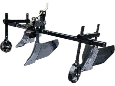 Окучник 3-х рядный со сцепкой