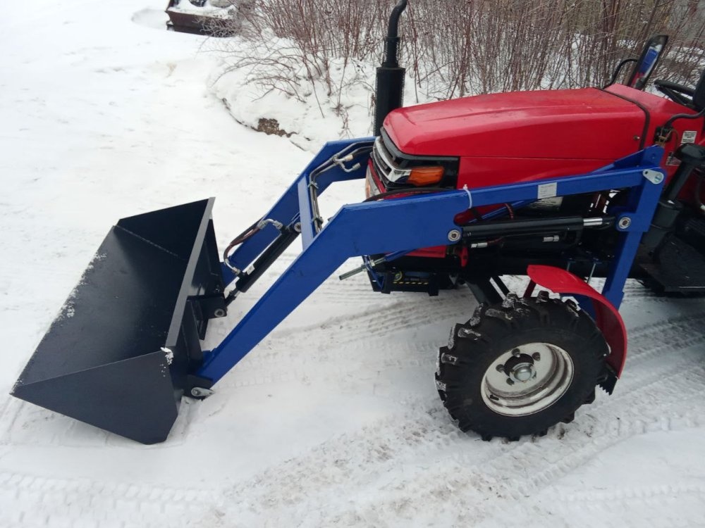 Фронтальный погрузчик на ременной минитрактор