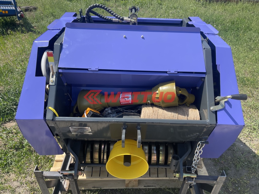 Пресс-подборщик 9010