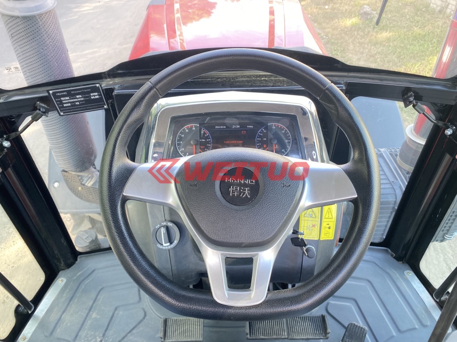 Трактор Hanwo TC 1304