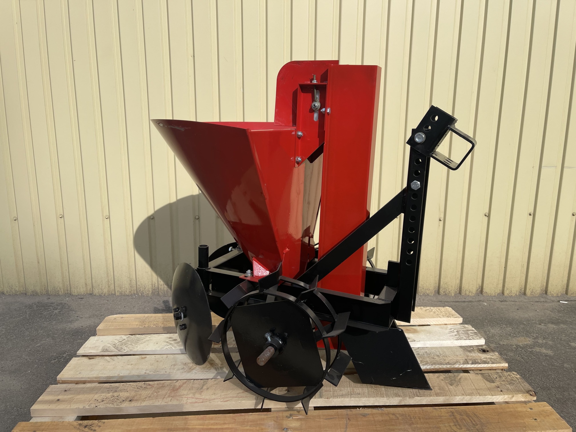 Картофелесажалка КСМ-1МТ для минитрактора